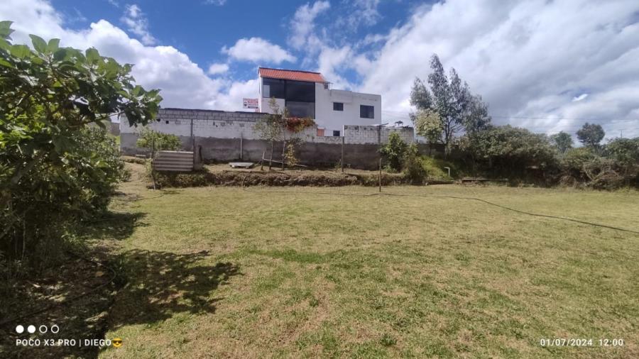 Foto Terreno en Venta en Belisario Quevedo, Latacunga, Cotopaxi - TEV40120 - BienesOnLine