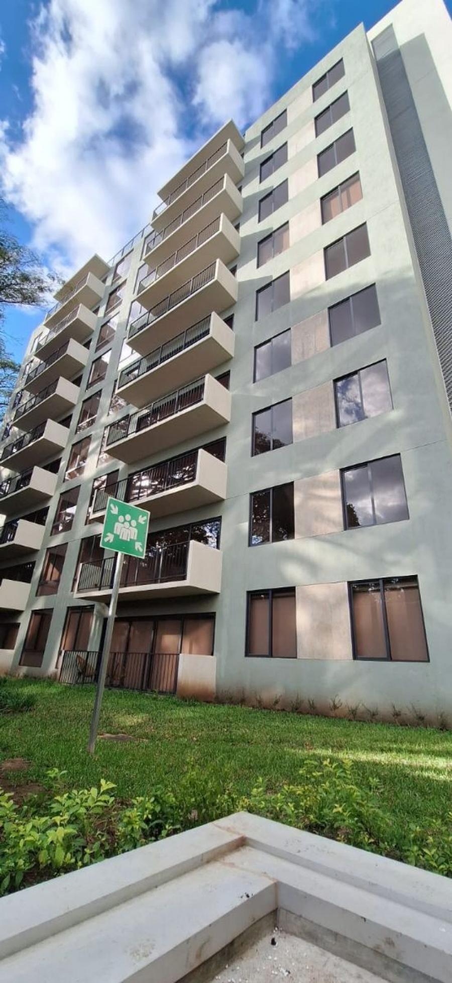 Foto Apartamento en Alquiler en Colonia Escalón, San Salvador - U$D 1.400 - APA958 - BienesOnLine