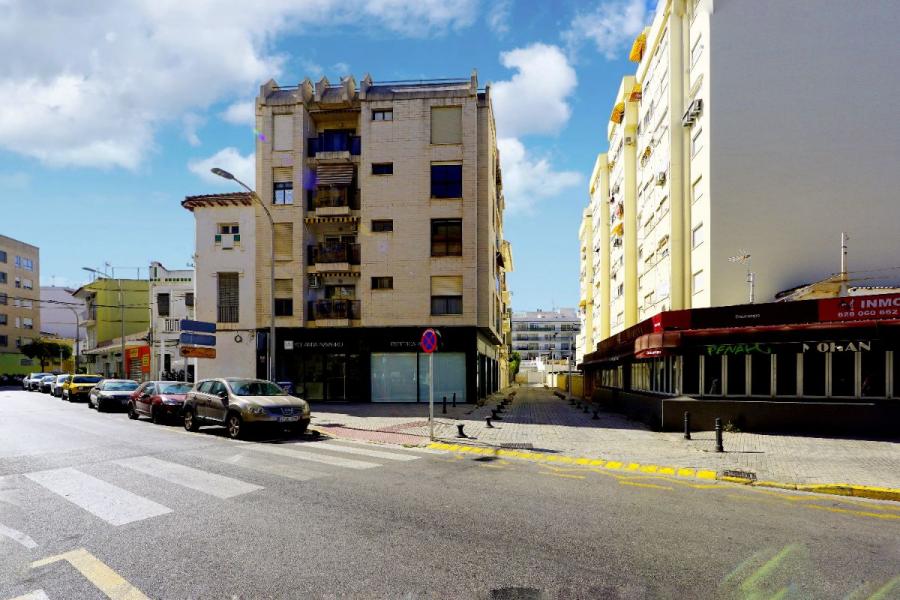 COQUETO PISO EN EL GRAO DE GANDIA MUY CERCA DE LA UNIVERSIDAD