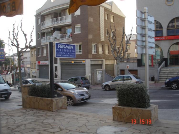 Foto Local en Alquiler en Estacion, Calafell, Tarragona - € 1.500 - LOA2502 - BienesOnLine