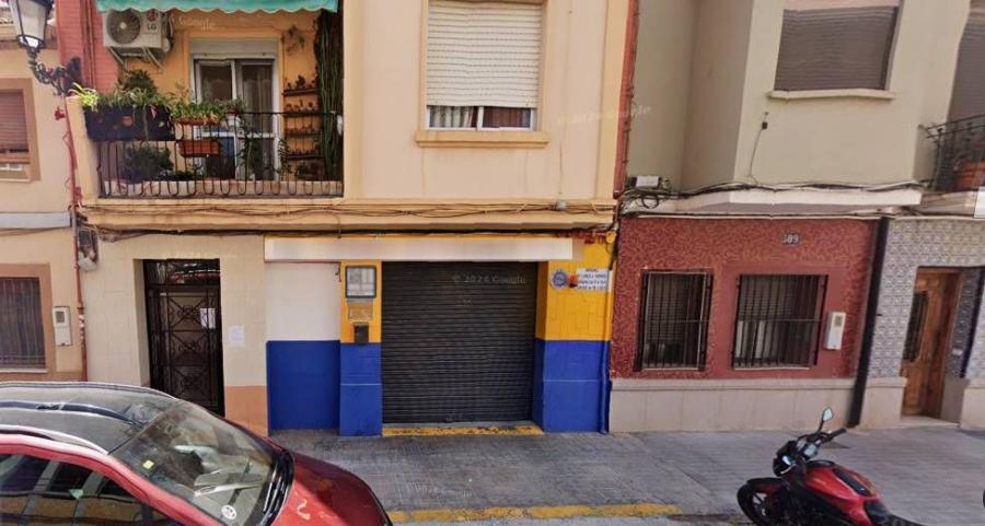 Local en zona Cabanyal en venta