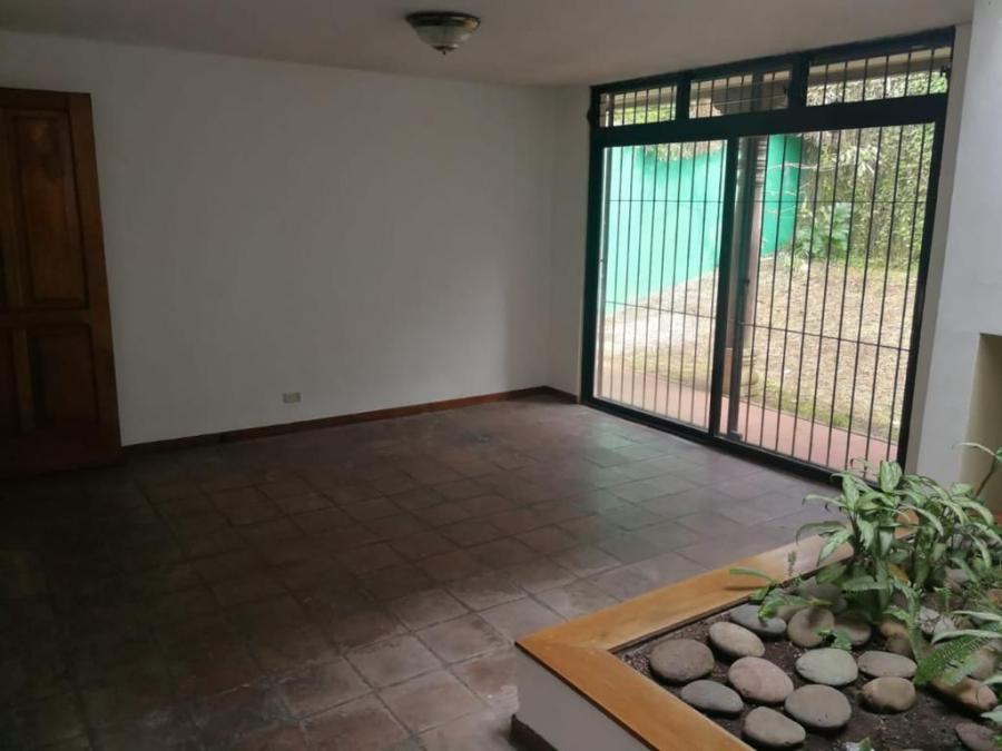 Foto Casa en Venta en Santa Catarina Pinula, Guatemala - U$D 245.000 - CAV10177 - BienesOnLine
