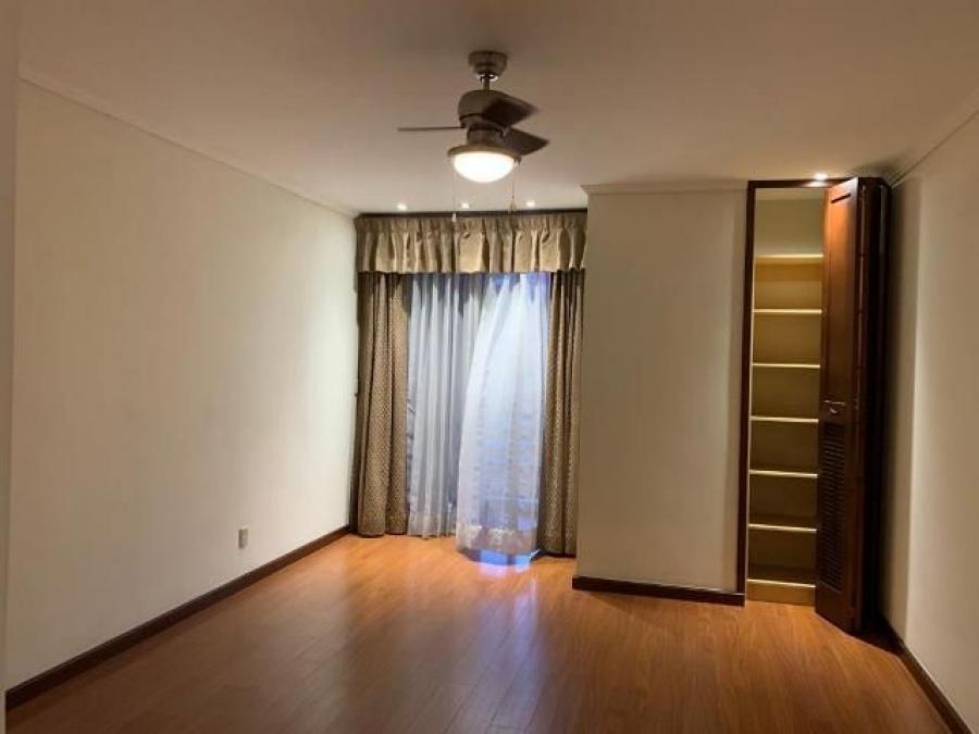 Foto Apartamento en Renta en zona 14, Guatemala, Guatemala - U$D 1.000 - APR9025 - BienesOnLine