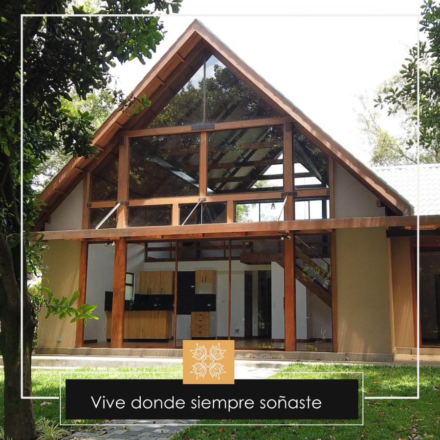 Foto Casa en Venta en San Miguel Dueñas, Sacatepéquez - U$D 325.000 - CAV47663 - BienesOnLine