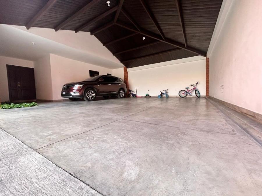 Foto Casa en Venta en REAL CAADAS, SANKRIS MALL, Guatemala - U$D 340.000 - CAV41928 - BienesOnLine