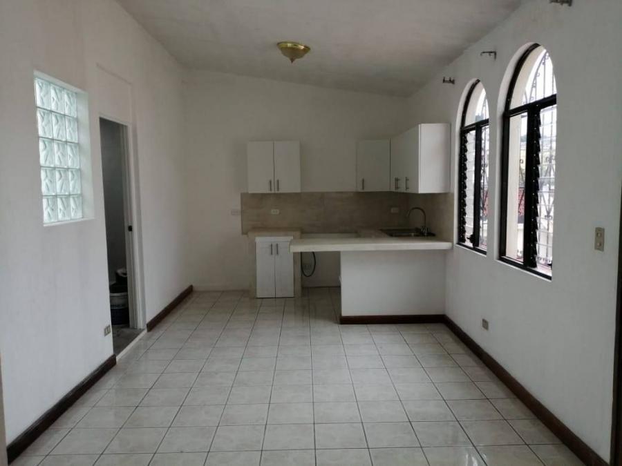 Foto Apartamento en Renta en Santa Rita II, Zona 2 de Mixco, Guatemala - Q 3.500 - APR16678 - BienesOnLine