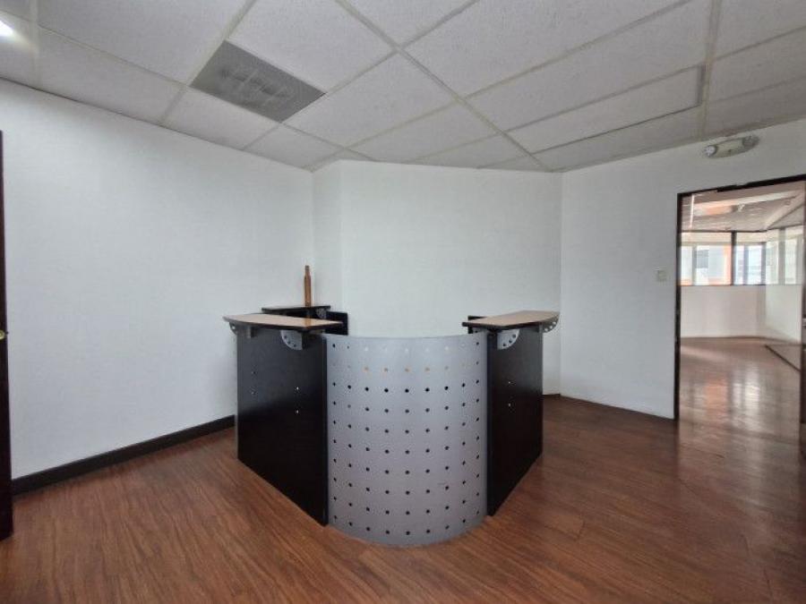 Foto Oficina en Renta en Zona 10, Ciudad de Guatemala, Guatemala - U$D 2.370 - OFR45474 - BienesOnLine