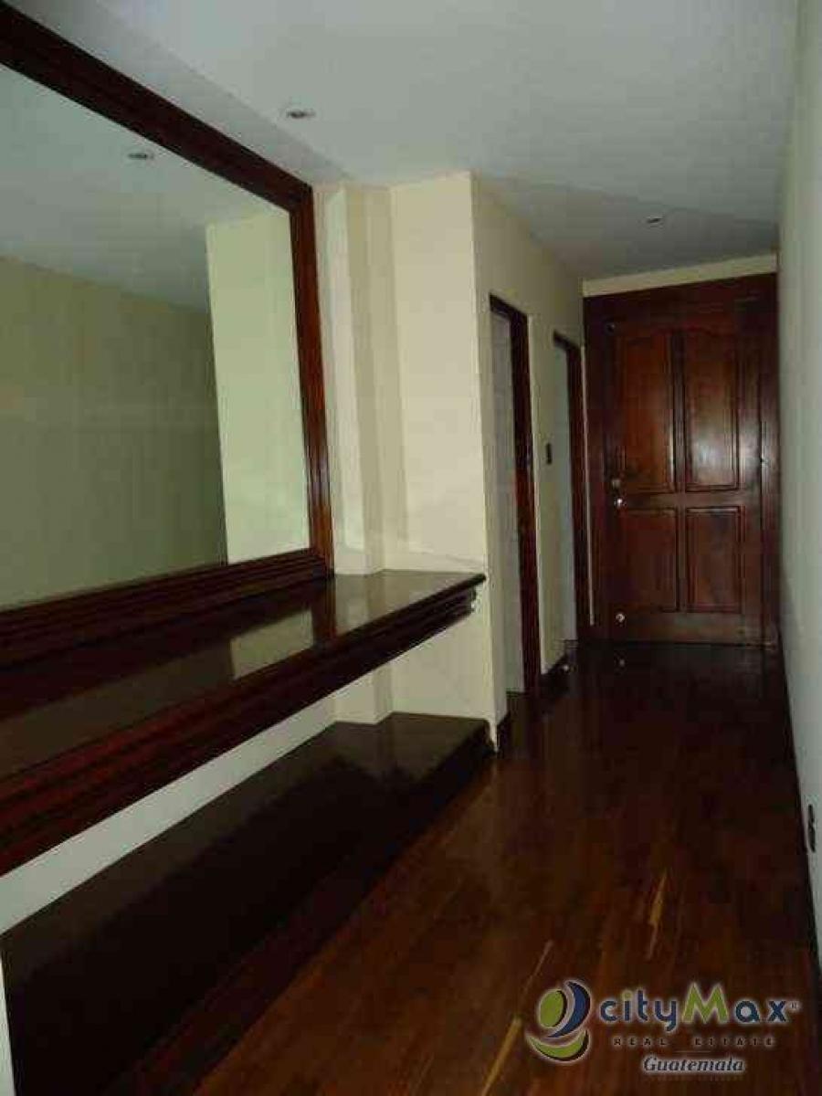 Foto Apartamento en Renta en Zona 10, Guatemala - U$D 1.300 - APR30670 - BienesOnLine