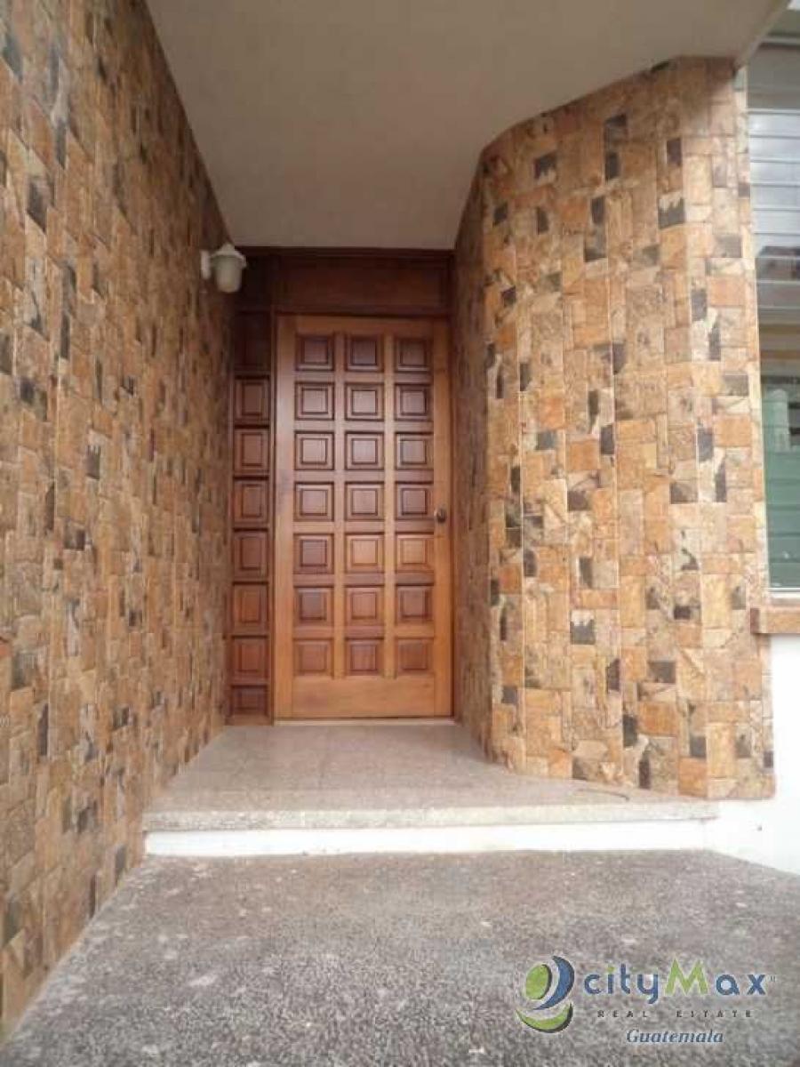 Foto Casa en Renta en Zona 10, Ciudad de Guatemala, Guatemala - U$D 1.150 - CAR47064 - BienesOnLine