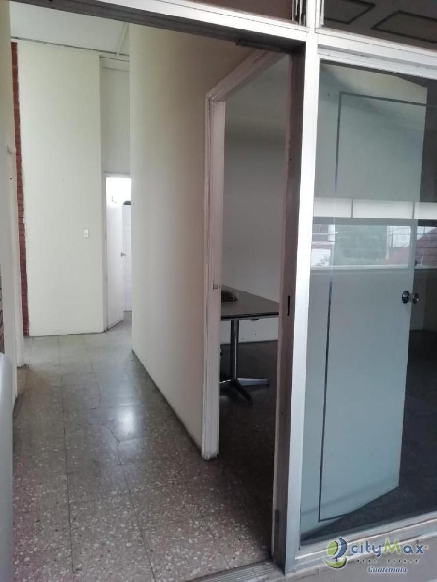 Foto Oficina en Renta en Zona 9, Guatemala - U$D 1.300 - OFR32575 - BienesOnLine