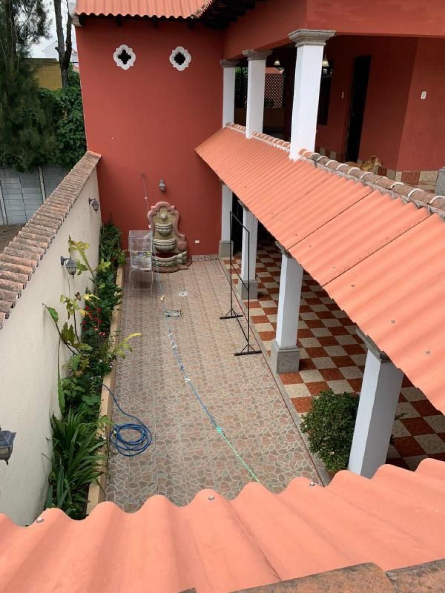 Foto Casa en Venta en San Miguel Dueas, Sacatepquez - U$D 250.000 - CAV37087 - BienesOnLine