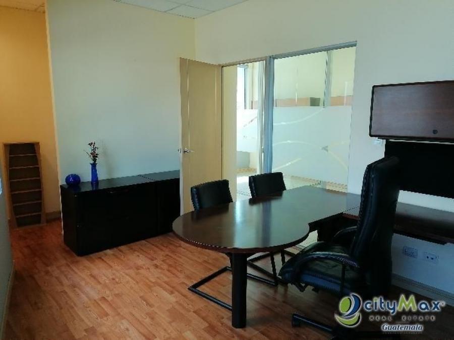 Foto Oficina en Renta en Zona 10, Guatemala - U$D 2.920 - OFR30794 - BienesOnLine