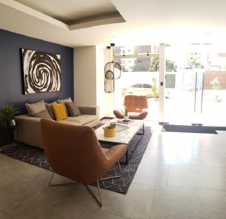 Apartamento En Renta En Edificio De Zona 14; Idi: 111547