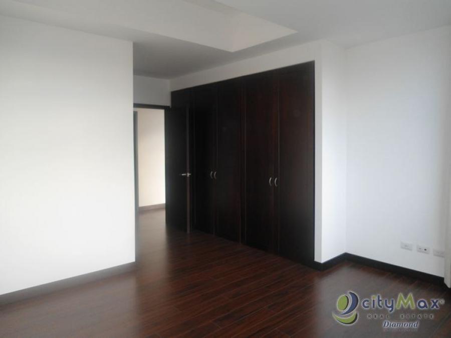 Foto Apartamento en Venta en Zona 15, Guatemala, Guatemala - U$D 325.000 - APV5676 - BienesOnLine