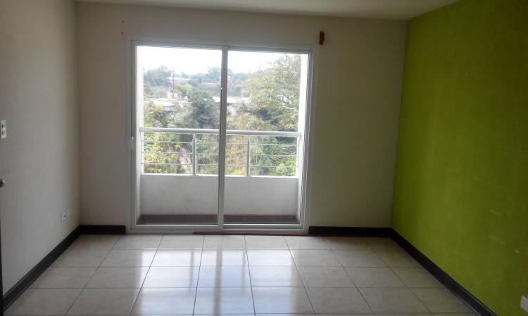 Apartamento en zona 17