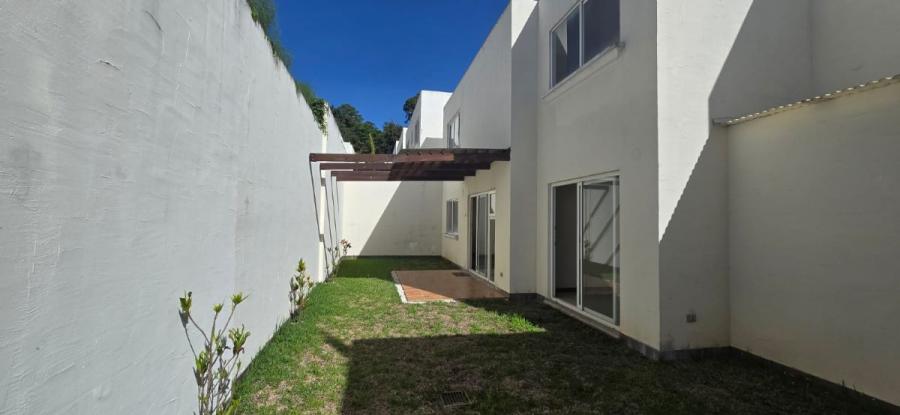 Foto Casa en Venta en Mixco, Guatemala - U$D 310.000 - CAV43157 - BienesOnLine