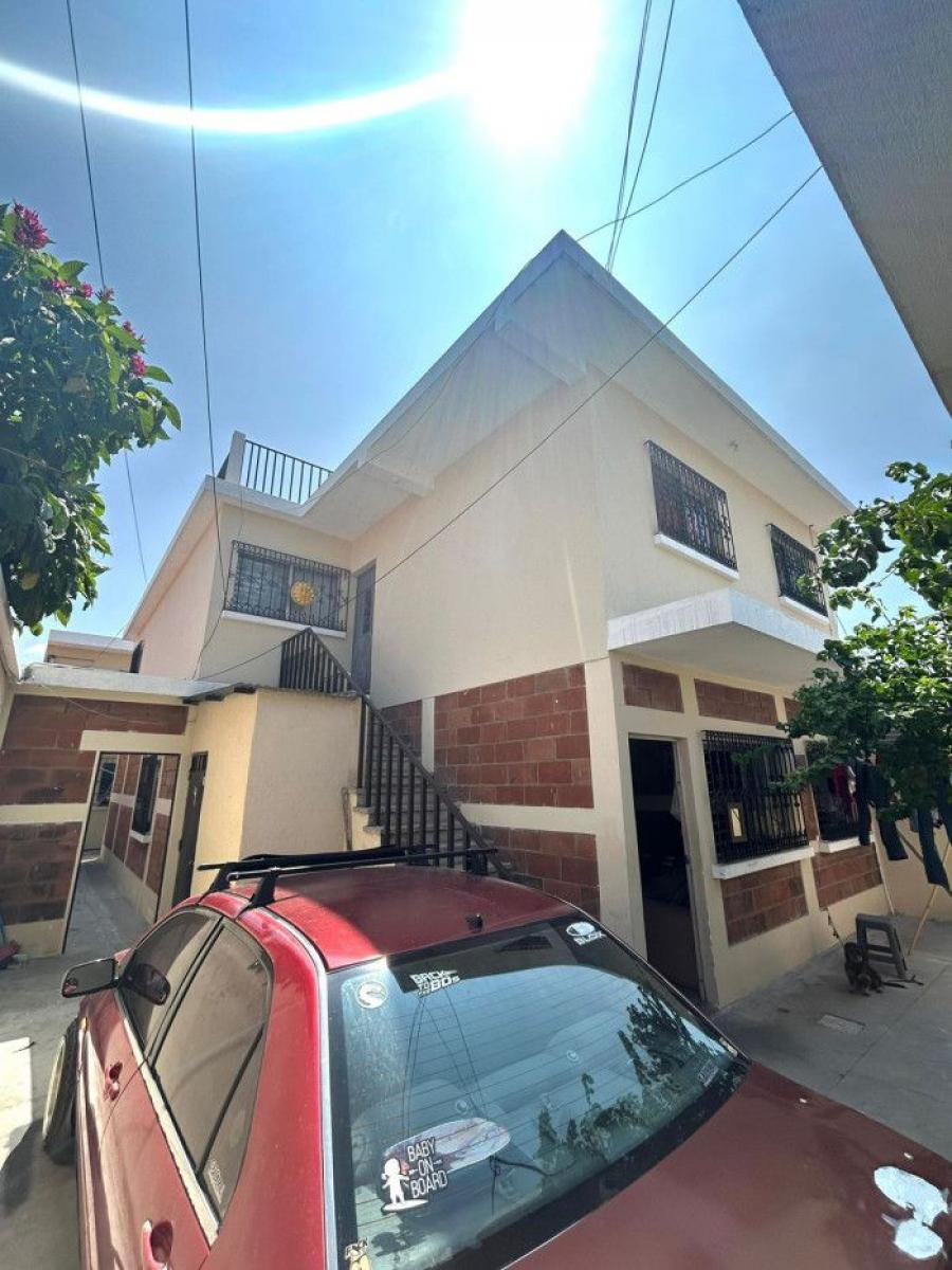 Foto Casa en Venta en Mixco, Guatemala - Q 1.680.000 - CAV43066 - BienesOnLine