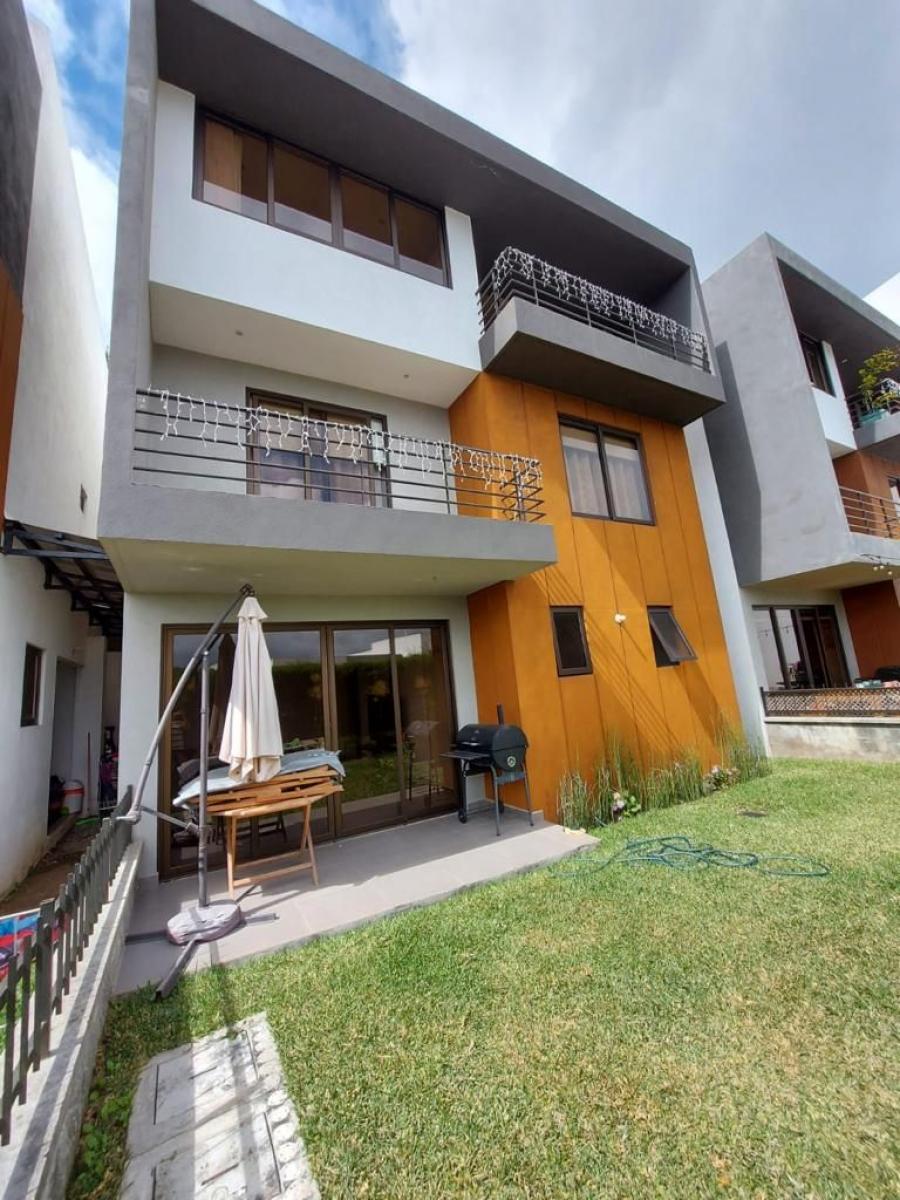 Foto Casa en Venta en Muxbal, Guatemala, Guatemala - U$D 290.000 - CAV14989 - BienesOnLine