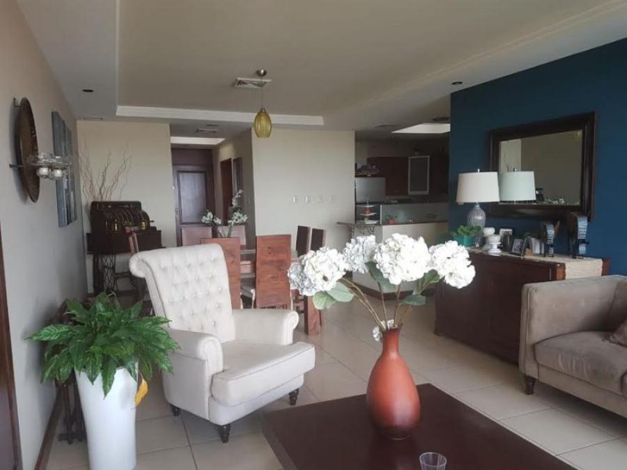 Foto Apartamento en Venta en Zona 10, Guatemala, Guatemala - U$D 235.000 - DEV16977 - BienesOnLine