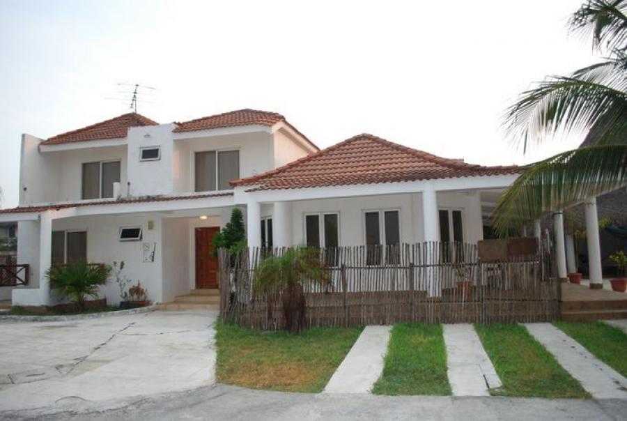 Foto Casa en Venta en Monterrico, Santa Rosa - U$D 300.000 - CAV44896 - BienesOnLine