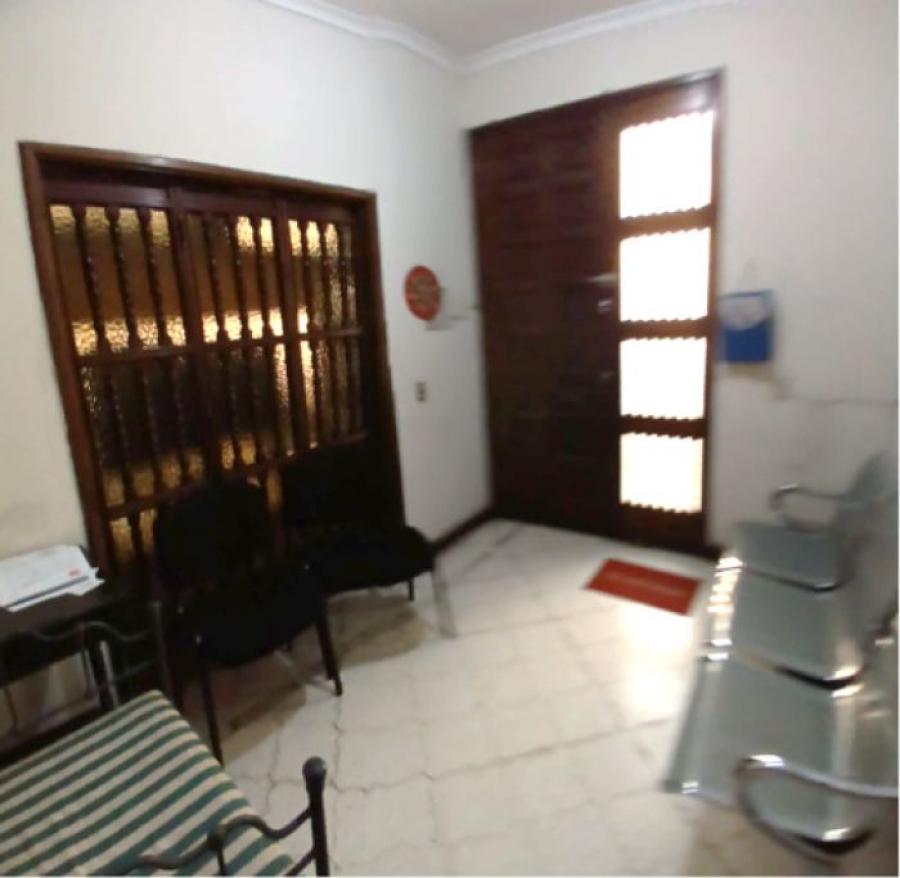 Foto Casa en Renta en Zona 1, Guatemala - U$D 2.200 - CAR36113 - BienesOnLine