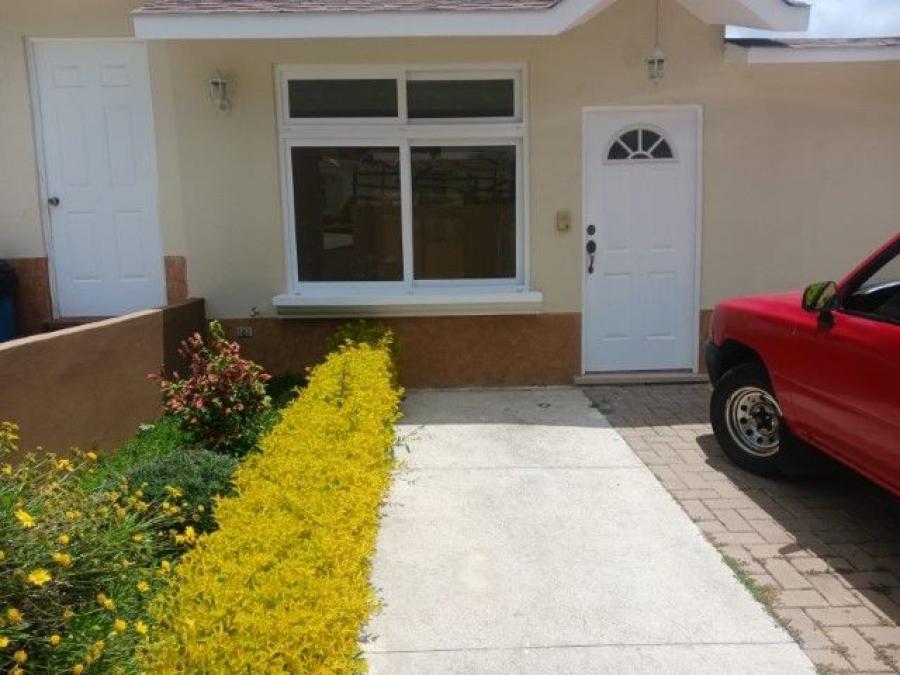 Foto Casa en Renta en Santiago Sacatepquez, Sacatepquez - Q 3.500 - CAR27606 - BienesOnLine