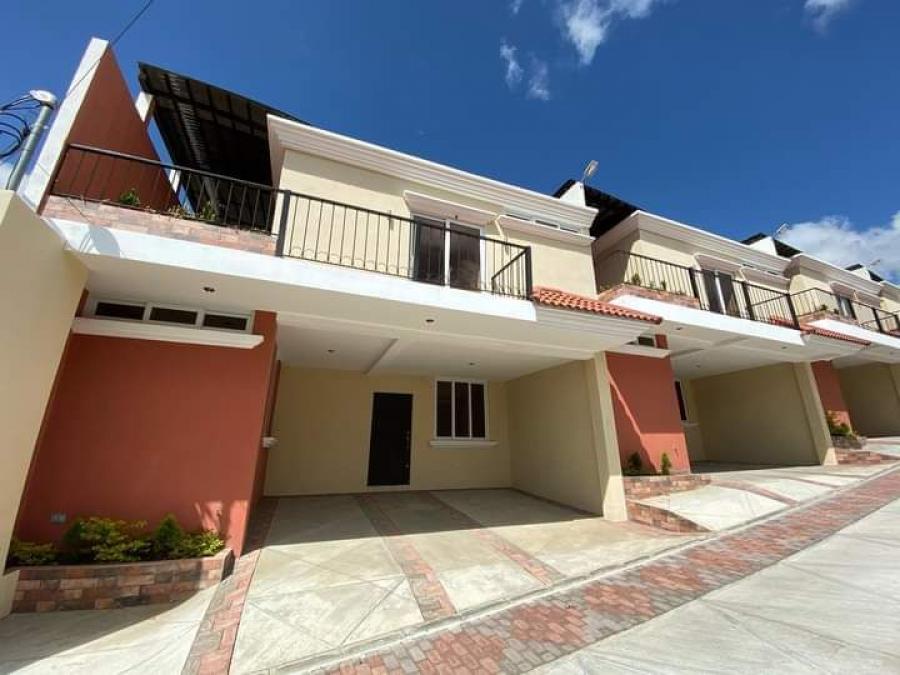 Foto Casa en Venta en Balcones de San Crsitobal, zona 8 de Mixco, Mixco, Guatemala - Q 1.350.000 - CAV42988 - BienesOnLine