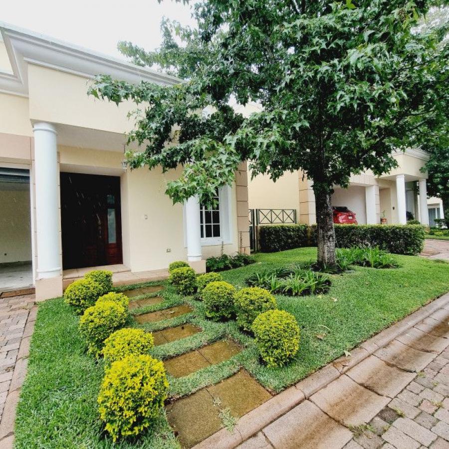 Foto Casa en Venta en Guatemala, Guatemala - U$D 310.000 - CAV43287 - BienesOnLine