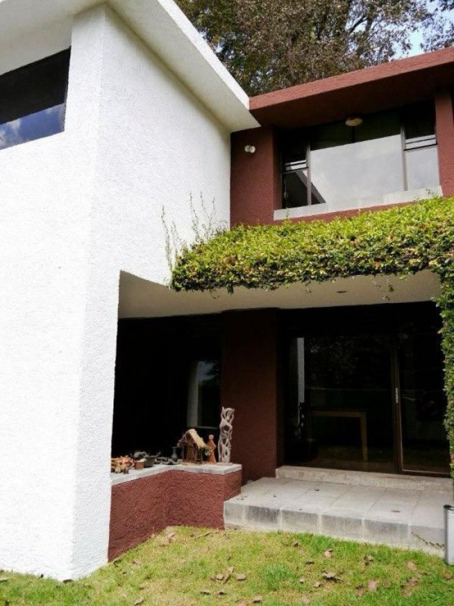 Foto Casa en Venta en San Lucas Sacatepquez, Sacatepquez - U$D 240.000 - CAV42751 - BienesOnLine