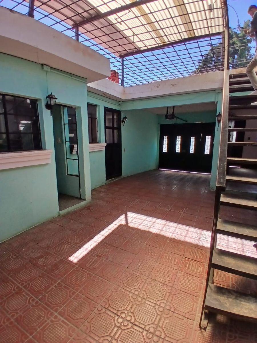 CASA EN VENTA EN EL CENTRO DE SAN LUCAS SACATEPEQUEZ