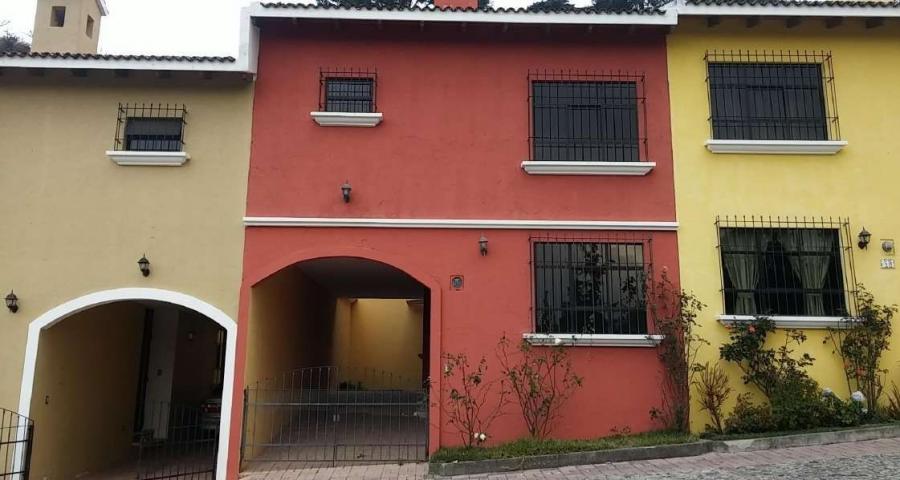 Casa en Venta en Encinos de San Lucas Sacatepéquez 