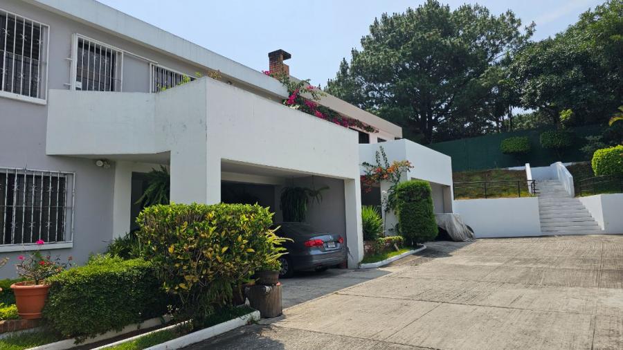 Foto Casa en Venta en Zona 8 de San Cristbal, Guatemala, Guatemala - Q 1.600.000 - CAV24587 - BienesOnLine