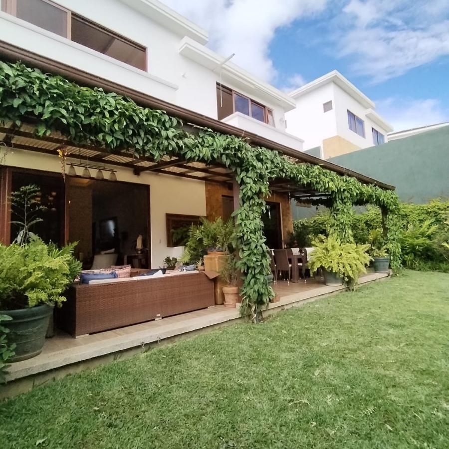 Foto Casa en Venta en Zona 16, Ciudad de Guatemala, Guatemala - U$D 825.000 - CAV47061 - BienesOnLine