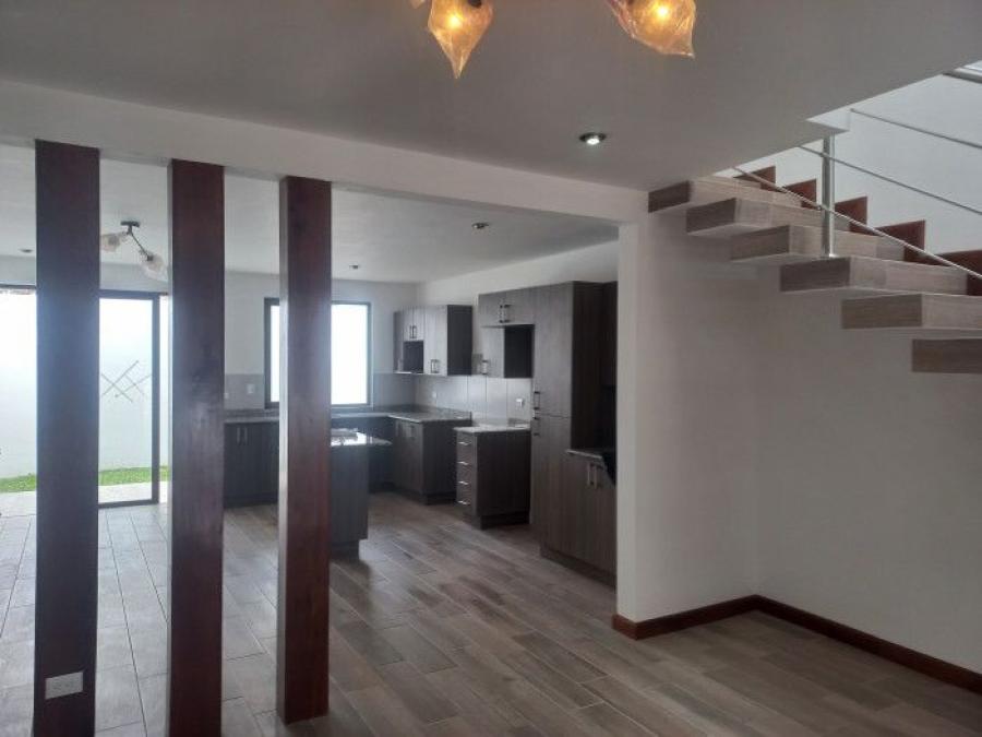 Casa En Venta En Puerta De Hierro Para Estrenar; Idi: 135008