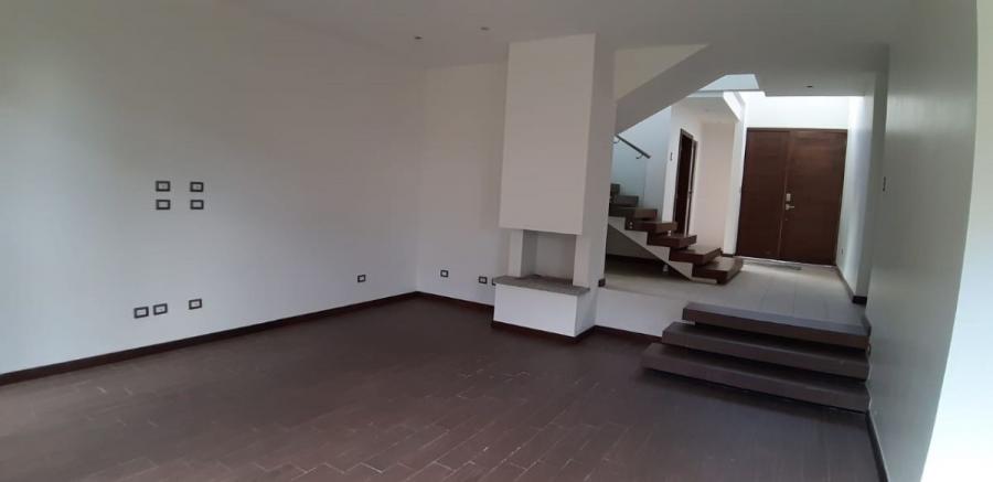 Foto Casa en Venta en Bellas Luces, Guatemala - U$D 370.000 - CAV6157 - BienesOnLine