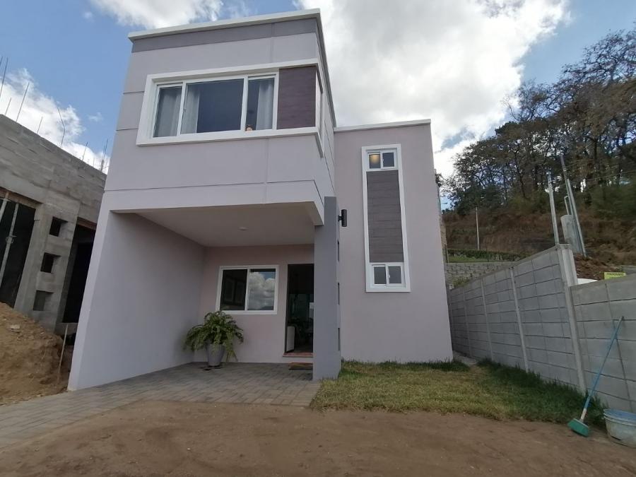 Foto Casa en Venta en SANTA CATARINA PINULA, Santa Catarina Pinula, Guatemala - Q 773.000 - CAV17201 - BienesOnLine