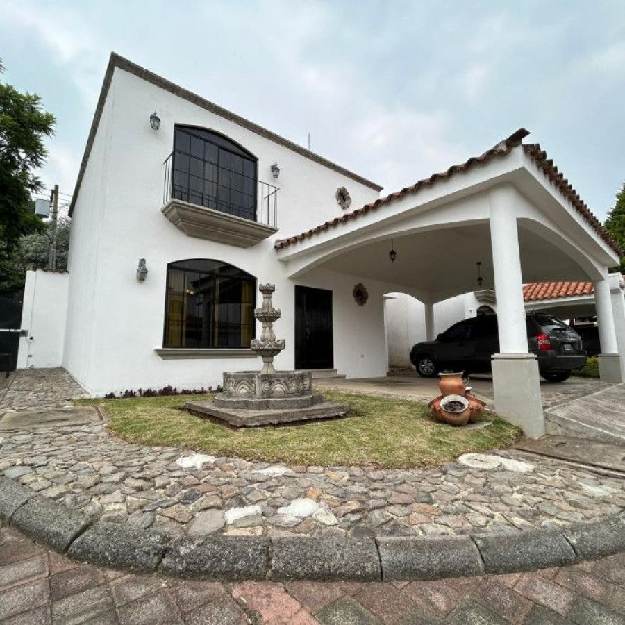 Casa en Venta en Santiago Sacatepequez