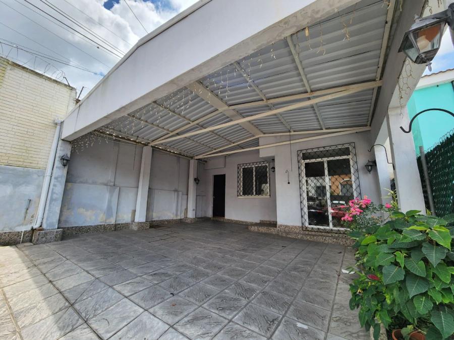 Foto Casa en Venta en Cd. San Cristbal, Mixco, Guatemala - Q 1.357.000 - CAV43003 - BienesOnLine