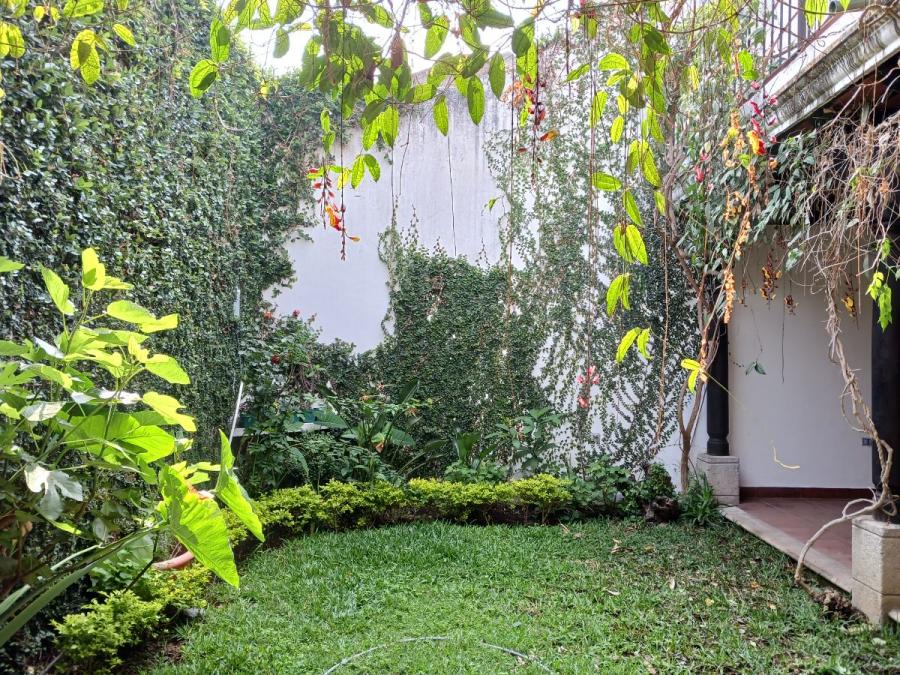 Foto Casa en Venta en Jocotenango, Sacatepéquez - U$D 350.000 - CAV47178 - BienesOnLine