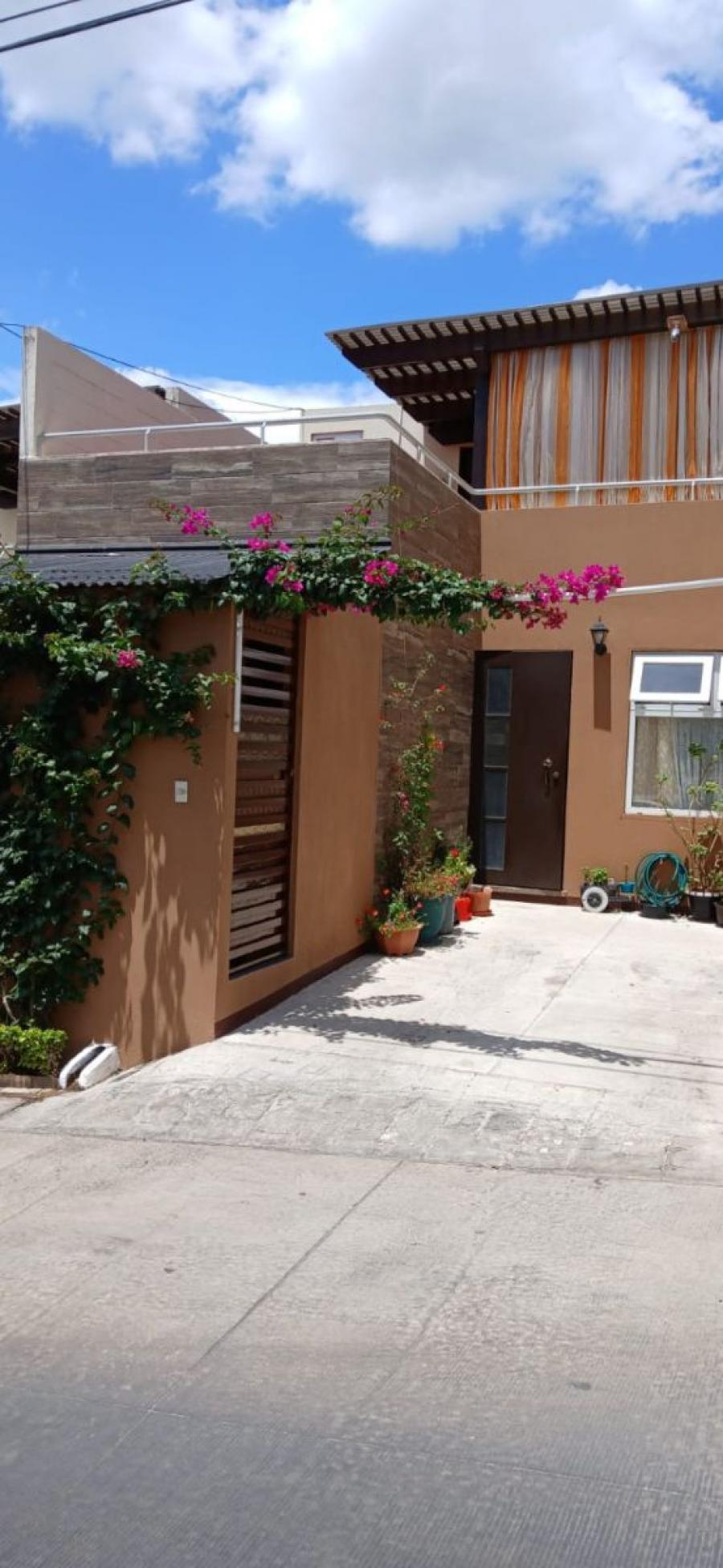 Casa en Venta, Res. Playa de Oro San Miguel Petapa