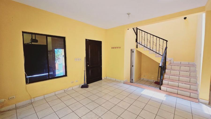 Foto Casa en Venta en Mixco, Guatemala - Q 1.100.000 - CAV42054 - BienesOnLine