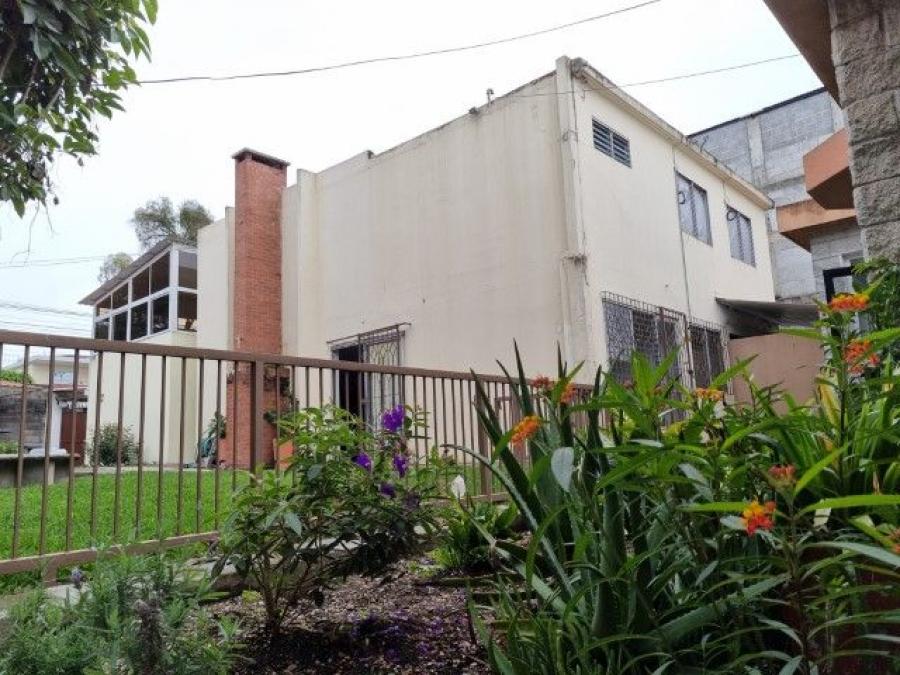 Foto Casa en Venta en Mixco, Guatemala - U$D 407.800 - CAV17007 - BienesOnLine