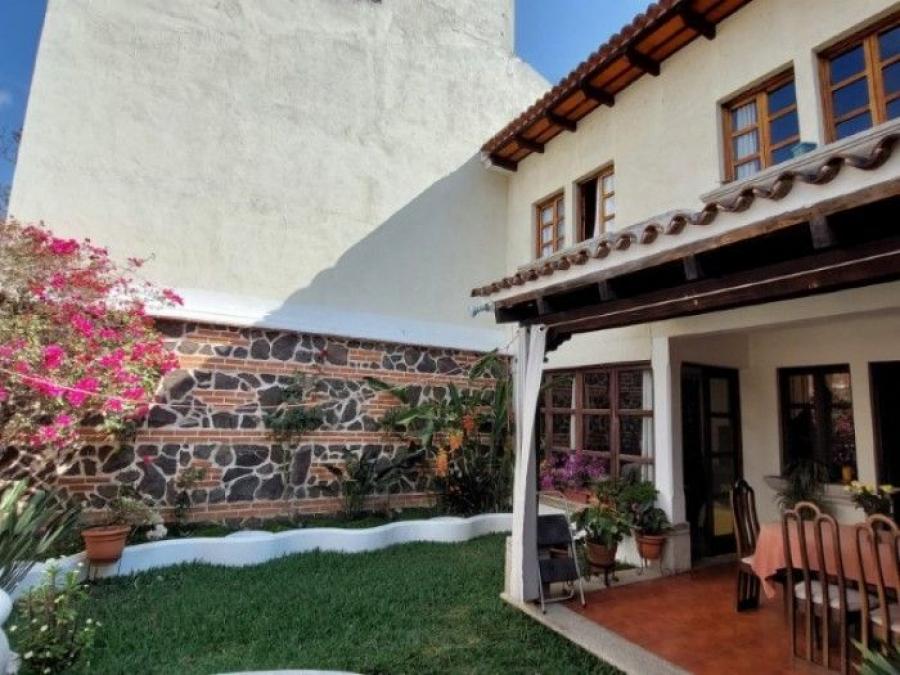 Casa en Venta tipo Colonial Jocotenango, Sacatepéquez