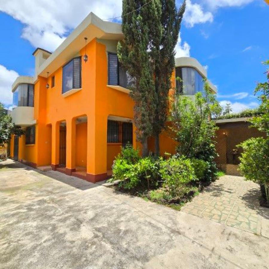 Foto Casa en Venta en Mixco, Guatemala - Q 2.600.000 - CAV47215 - BienesOnLine