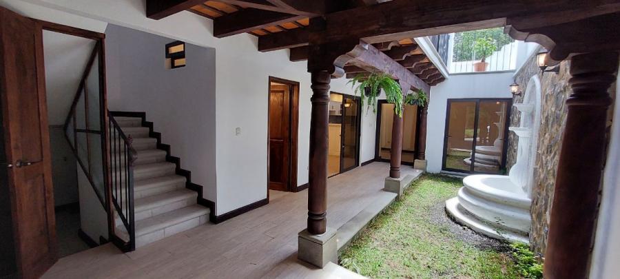 Foto Casa en Venta en San Miguel Dueñas, Sacatepéquez - U$D 168.000 - CAV17655 - BienesOnLine