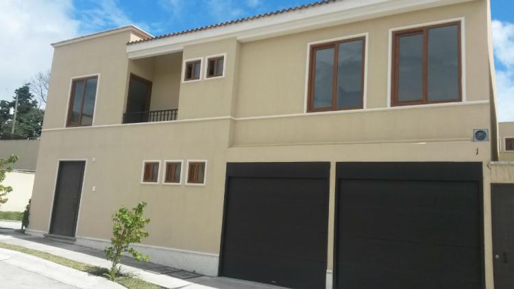 Foto Casa en Venta en Km. 21.5  Cumbres de Arboleda, Fraijanes, Guatemala - Q 1.050.000 - CAV52 - BienesOnLine