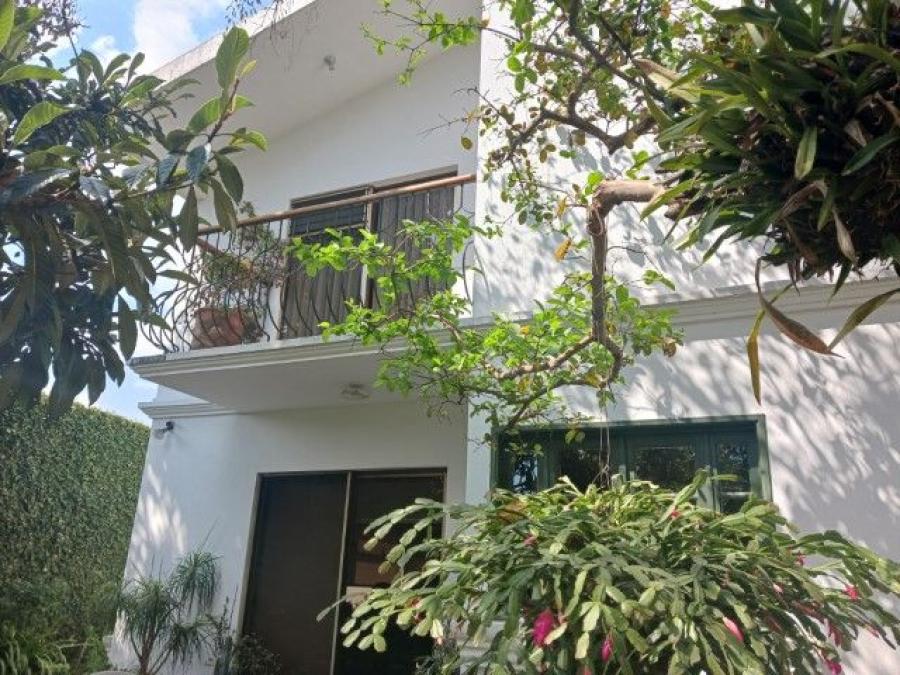 Foto Casa en Venta en Mixco, Guatemala - U$D 475.000 - CAV22741 - BienesOnLine