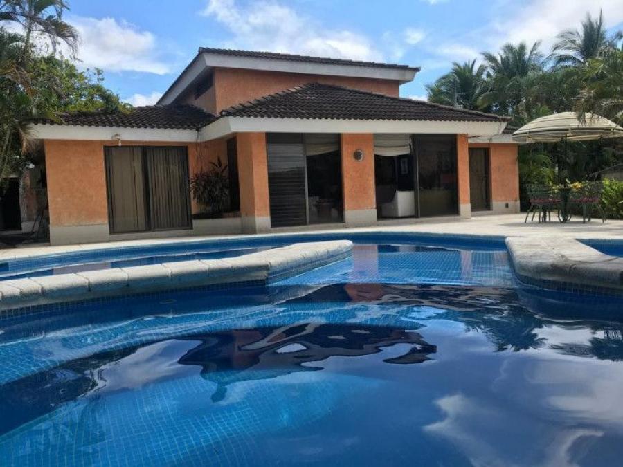 Foto Casa en Venta en San Jos, Escuintla - U$D 400.000 - CAV32587 - BienesOnLine