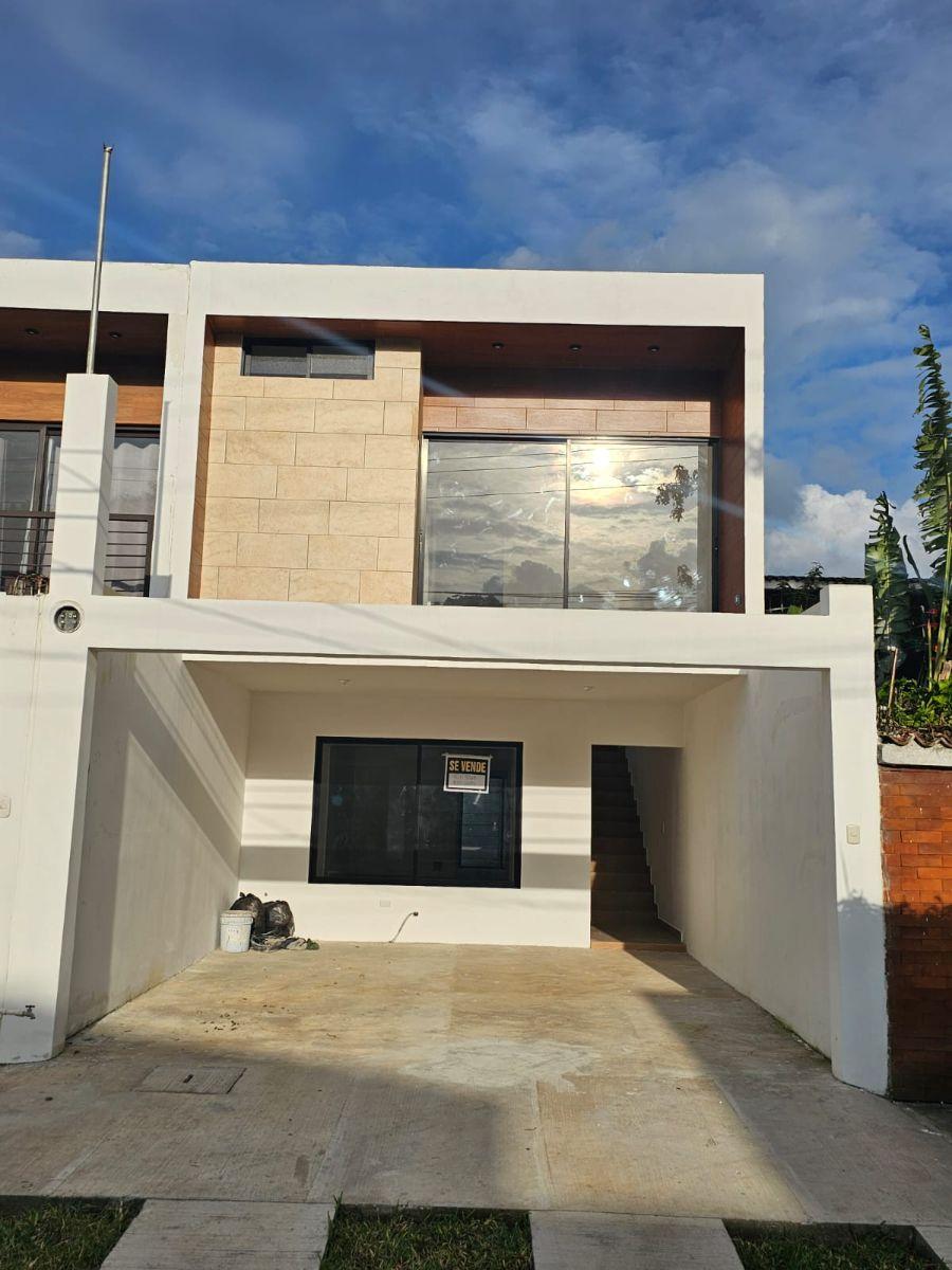 Foto Casa en Venta en Puerta de hierro, Guatemala, Guatemala - U$D 215.000 - CAV46223 - BienesOnLine