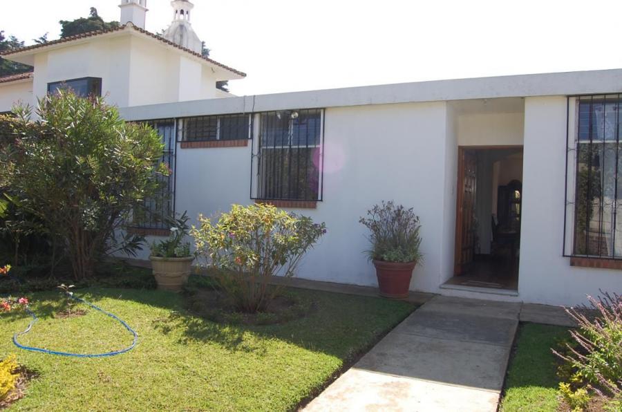 Foto Casa en Renta en San Lucas Sacatepquez, Residencial Los Alpes, Sacatepquez - U$D 900 - CAR6702 - BienesOnLine